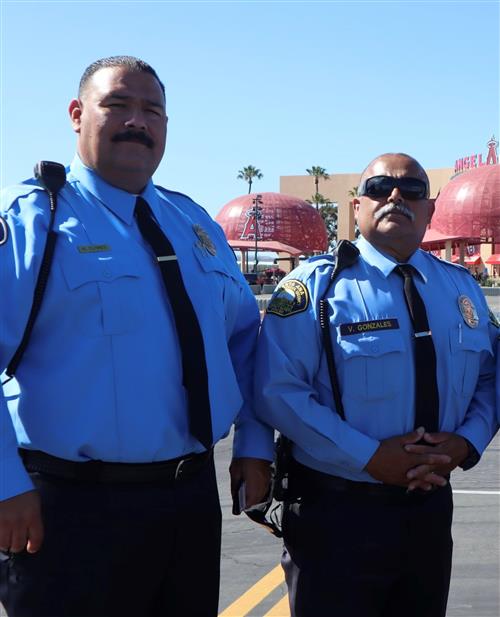 two dso's standing side by side